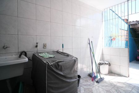 Casa à venda com 280m², 3 quartos e 1 vagaLavanderia