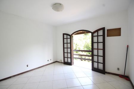 Casa de condomínio à venda com 229m², 4 quartos e 2 vagasQuarto 2