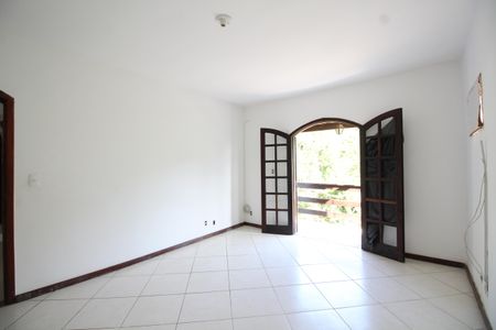 Casa de condomínio à venda com 229m², 4 quartos e 2 vagasQuarto 4 - Suíte