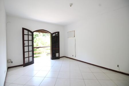 Casa de condomínio à venda com 229m², 4 quartos e 2 vagasQuarto 4 - Suíte