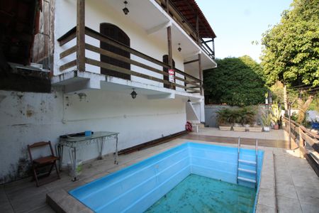 Casa de condomínio à venda com 229m², 4 quartos e 2 vagasÁrea Externa