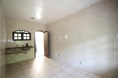 Casa de condomínio à venda com 229m², 4 quartos e 2 vagasCozinha