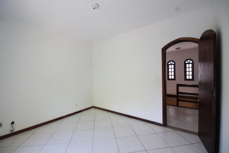 Casa de condomínio à venda com 229m², 4 quartos e 2 vagasQuarto 3