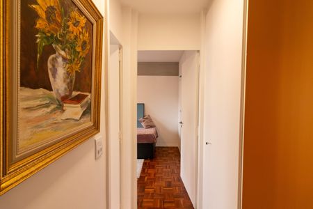Apartamento à venda com 85m², 2 quartos e 1 vagaCorredor