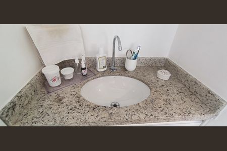 Apartamento à venda com 38m², 1 quarto e 1 vagaBanheiro