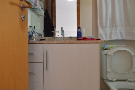 Apartamento para alugar com 205m², 3 quartos e 3 vagasBanheiro da suíte 2