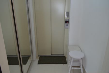 Apartamento para alugar com 205m², 3 quartos e 3 vagasHall de entrada do apartamento