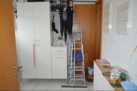 Apartamento para alugar com 205m², 3 quartos e 3 vagasÁrea de Serviço