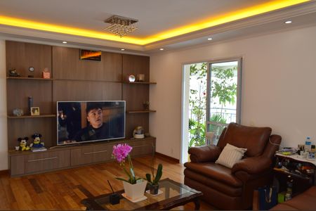 Apartamento para alugar com 205m², 3 quartos e 3 vagasSala