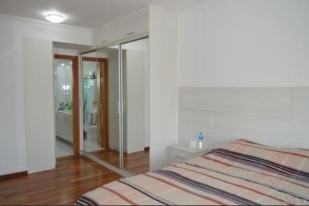 Apartamento para alugar com 205m², 3 quartos e 3 vagasSuíte 1