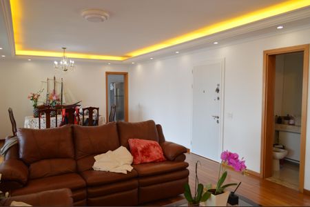 Apartamento para alugar com 205m², 3 quartos e 3 vagasSala