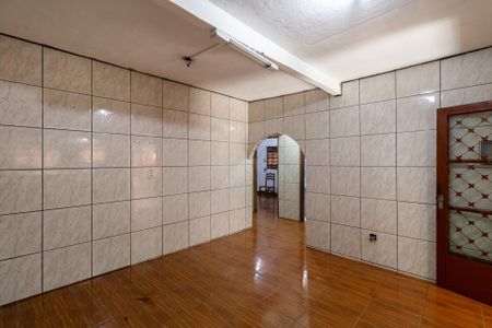 Casa à venda com 297m², 3 quartos e 2 vagas Casa à venda com 297m², 3 quartos e 2 vagasSala