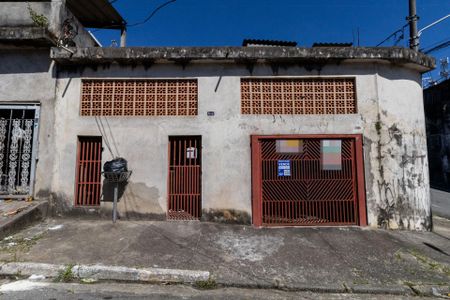 Casa à venda com 297m², 3 quartos e 2 vagas Casa à venda com 297m², 3 quartos e 2 vagasFachada+Placa