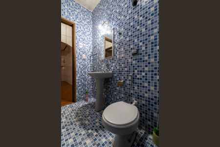 Casa à venda com 297m², 3 quartos e 2 vagas Casa à venda com 297m², 3 quartos e 2 vagasBanheiro