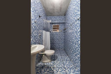 Casa à venda com 297m², 3 quartos e 2 vagas Casa à venda com 297m², 3 quartos e 2 vagasBanheiro