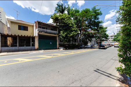 Casa à venda com 101m², 4 quartos e 2 vagas Casa à venda com 101m², 4 quartos e 2 vagasFachada