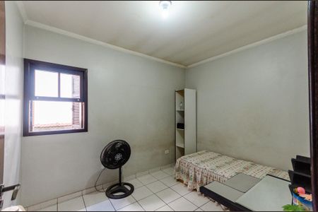 Casa à venda com 101m², 4 quartos e 2 vagas Casa à venda com 101m², 4 quartos e 2 vagasQuarto 2