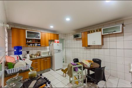 Casa à venda com 101m², 4 quartos e 2 vagas Casa à venda com 101m², 4 quartos e 2 vagasCozinha