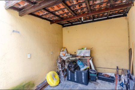 Casa à venda com 101m², 4 quartos e 2 vagas Casa à venda com 101m², 4 quartos e 2 vagasCômodo dos Fundos