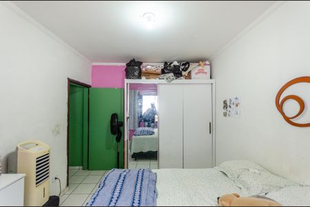 Casa à venda com 101m², 4 quartos e 2 vagas Casa à venda com 101m², 4 quartos e 2 vagasQuarto 1