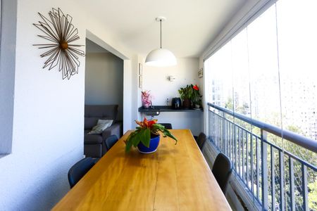 Apartamento à venda com 86m², 3 quartos e 2 vagasVaranda