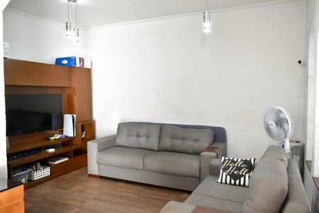 Casa à venda com 100m², 3 quartos e 1 vaga Casa à venda com 100m², 3 quartos e 1 vagaSala