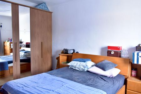 Casa à venda com 100m², 3 quartos e 1 vaga Casa à venda com 100m², 3 quartos e 1 vagaQuarto 1