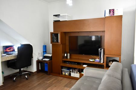 Casa à venda com 100m², 3 quartos e 1 vaga Casa à venda com 100m², 3 quartos e 1 vagaSala