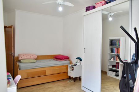 Casa à venda com 100m², 3 quartos e 1 vaga Casa à venda com 100m², 3 quartos e 1 vagaQuarto 2