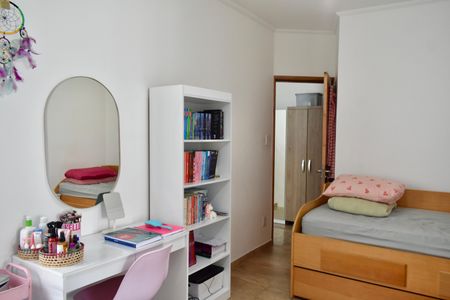 Casa à venda com 100m², 3 quartos e 1 vaga Casa à venda com 100m², 3 quartos e 1 vagaQuarto 2