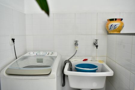 Casa à venda com 100m², 3 quartos e 1 vaga Casa à venda com 100m², 3 quartos e 1 vagaÁrea de Serviço