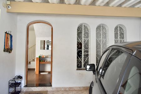 Casa à venda com 100m², 3 quartos e 1 vaga Casa à venda com 100m², 3 quartos e 1 vagaEntrada