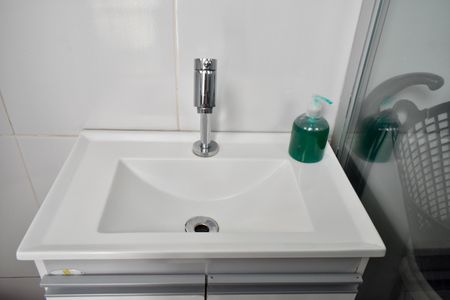 Casa à venda com 100m², 3 quartos e 1 vaga Casa à venda com 100m², 3 quartos e 1 vagaBanheiro Social 2