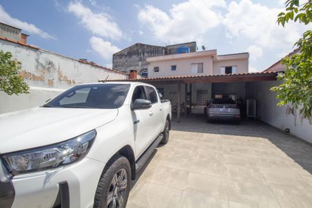 Casa à venda com 250m², 3 quartos e 10 vagas Casa à venda com 250m², 3 quartos e 10 vagasGaragem