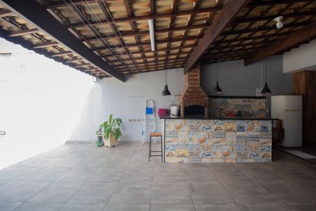 Casa à venda com 250m², 3 quartos e 10 vagas Casa à venda com 250m², 3 quartos e 10 vagasChurrasqueira