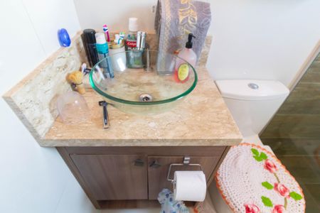 Casa à venda com 250m², 3 quartos e 10 vagas Casa à venda com 250m², 3 quartos e 10 vagasBanheiro da Suíte