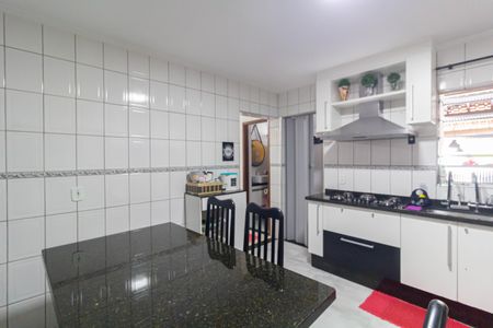 Casa à venda com 250m², 3 quartos e 10 vagas Casa à venda com 250m², 3 quartos e 10 vagasCozinha