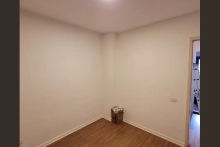 Casa de condomínio à venda com 92m², 4 quartos e 2 vagas Casa de condomínio à venda com 92m², 4 quartos e 2 vagasQuarto