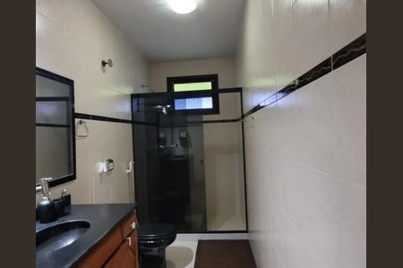 Casa de condomínio à venda com 92m², 4 quartos e 2 vagas Casa de condomínio à venda com 92m², 4 quartos e 2 vagasBanheiro