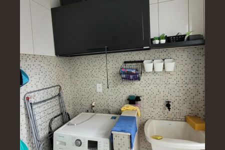 Casa de condomínio à venda com 92m², 4 quartos e 2 vagas Casa de condomínio à venda com 92m², 4 quartos e 2 vagasLavanderia