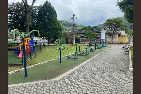 Casa de condomínio à venda com 92m², 4 quartos e 2 vagas Casa de condomínio à venda com 92m², 4 quartos e 2 vagasÁrea Comum - Playground