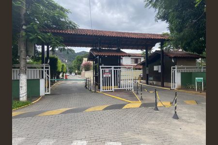 Casa de condomínio à venda com 92m², 4 quartos e 2 vagas Casa de condomínio à venda com 92m², 4 quartos e 2 vagasCondomínio