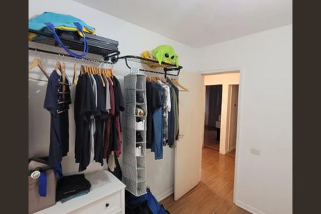 Casa de condomínio à venda com 92m², 4 quartos e 2 vagas Casa de condomínio à venda com 92m², 4 quartos e 2 vagasQuarto