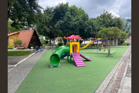 Casa de condomínio à venda com 92m², 4 quartos e 2 vagas