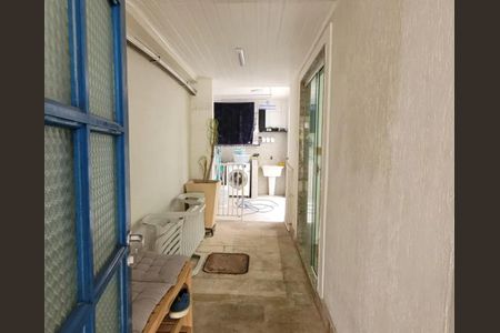 Casa de condomínio à venda com 92m², 4 quartos e 2 vagas Casa de condomínio à venda com 92m², 4 quartos e 2 vagasQuinta