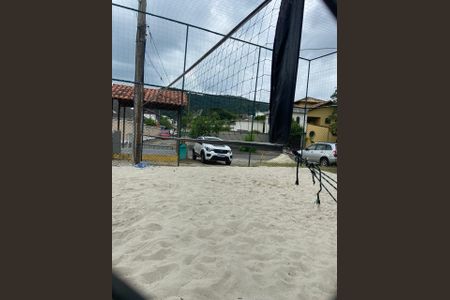 Casa de condomínio à venda com 92m², 4 quartos e 2 vagas Casa de condomínio à venda com 92m², 4 quartos e 2 vagasQuadra