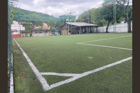 Casa de condomínio à venda com 92m², 4 quartos e 2 vagas Casa de condomínio à venda com 92m², 4 quartos e 2 vagasQuadra