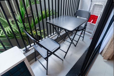 Studio para alugar com 19m², 1 quarto e sem vaga Studio para alugar com 19m², 1 quarto e sem vagaVaranda da Sala/Quarto