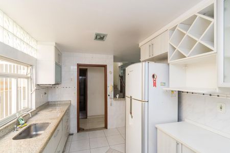 Apartamento à venda com 150m², 3 quartos e 1 vagaCozinha