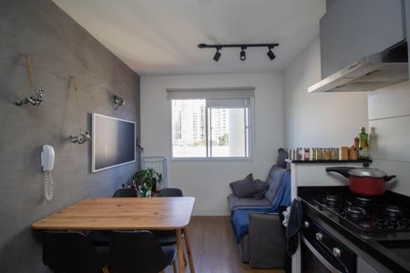 Apartamento para alugar com 32m², 2 quartos e sem vaga Apartamento para alugar com 32m², 2 quartos e sem vagaSala/Cozinha